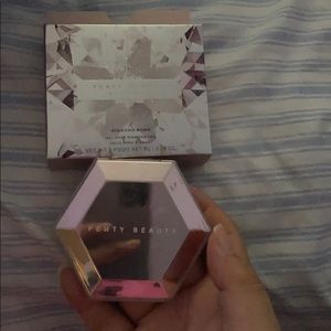 Fenty Beauty Diamond Bomb!